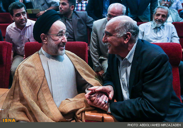 حواشی مراسم نکوداشت۸۰سالگی داوری اردکانی