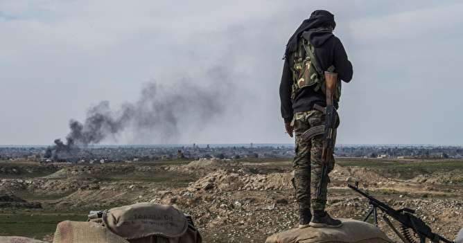 محاصره داعش در آخرین سنگر خود در مرز عراق و سوریه