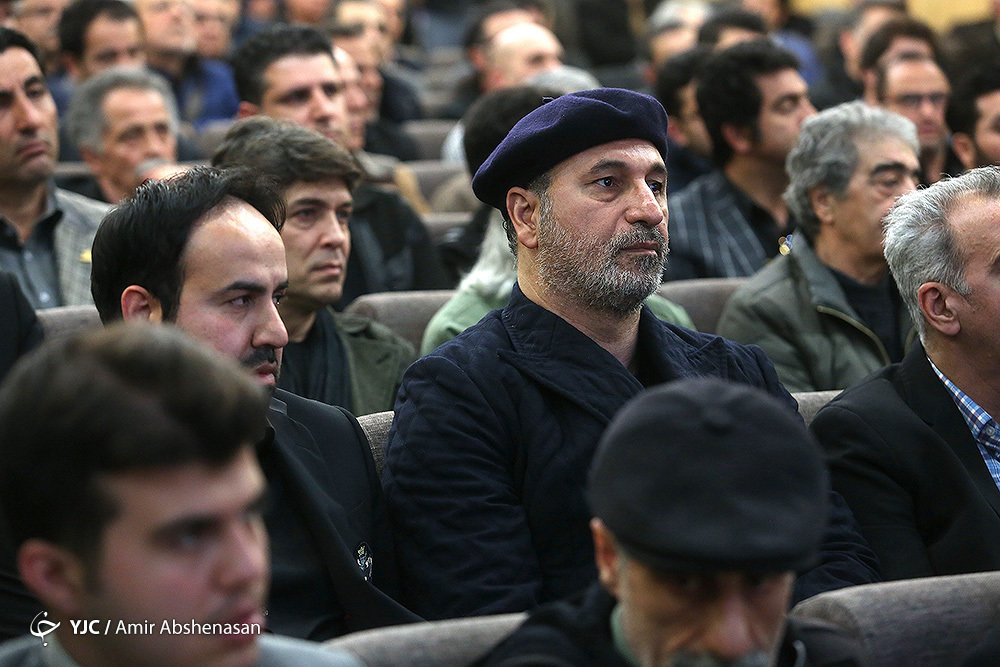 حمید فرخ‌نژاد و خیابانی در مراسم ختم خشایار الوند +تصاویر