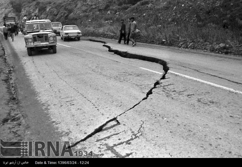 ۳۱ خرداد ۱۳۶۹ - زلزله در استان های گیلان و زنجان