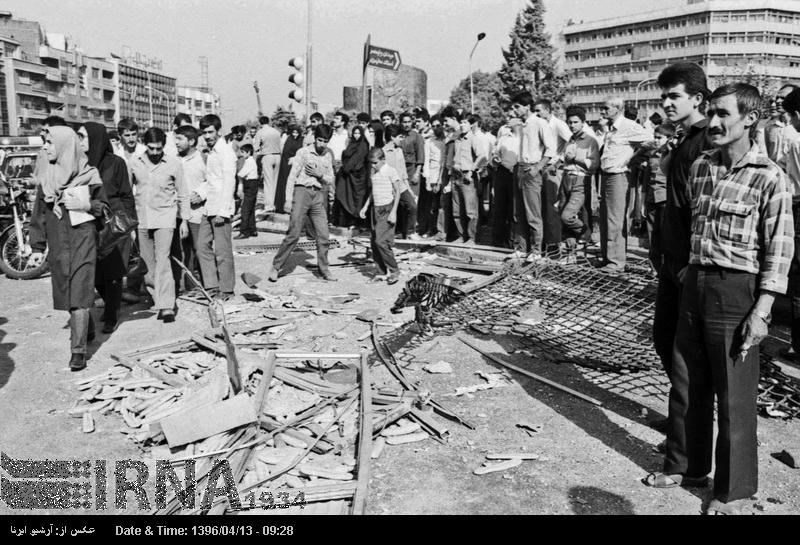 انفجار بمب در میدان انقلاب -۳۱ سال پیش