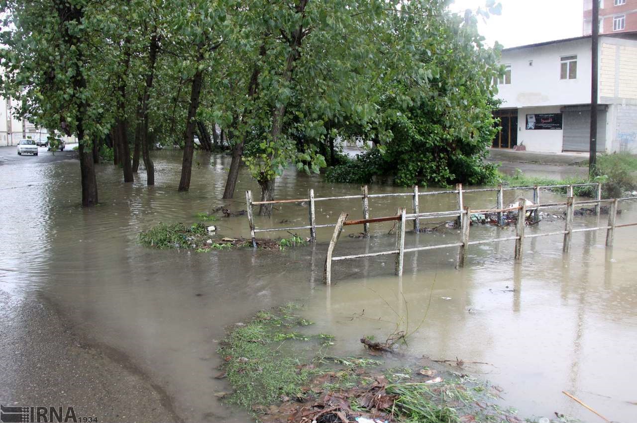 نتیجه بارش ۱۰۰ میلیمتری باران در آستارا‎