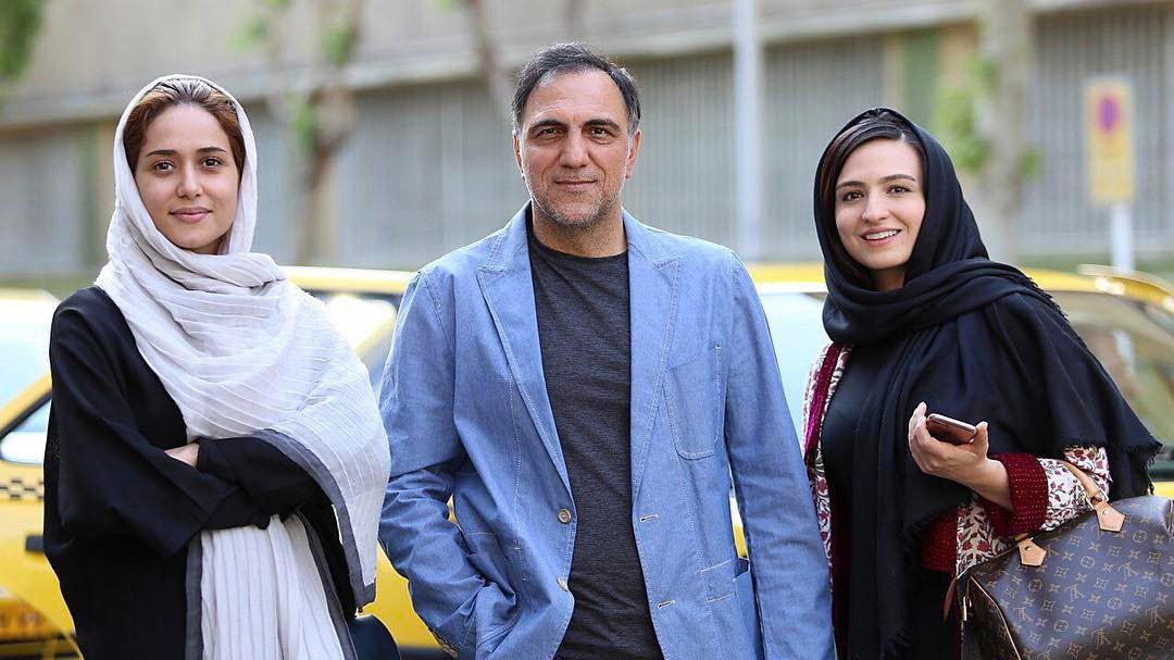 گارگردان شهرزاد در کنار دو بازیگر