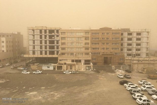 گرد و خاک شدید در مناطقی از شهر مشهد