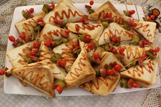 برای بچه‌ها اسنک پیتزا درست کنید