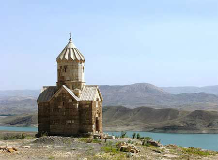 کلیسای مریم مقدس چالدران کلیسای مریم مقدس چالدران