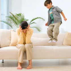 با کودکان بیش فعال چگونه برخورد کنیم؟ با کودکان بیش فعال چگونه برخورد کنیم؟