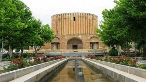 بنای تاریخی کاخ کلات نادر شاه را بیشتر بشناسید بنای تاریخی کاخ کلات نادر شاه را بیشتر بشناسید