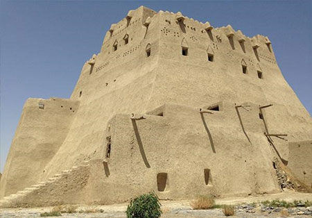 قلعه سب سالم ترین بنای تاریخی در سیستان و بلوچستان قلعه سب سالم ترین بنای تاریخی در سیستان و بلوچستان