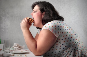 ۵ دلیلی که چاق می‌شوید