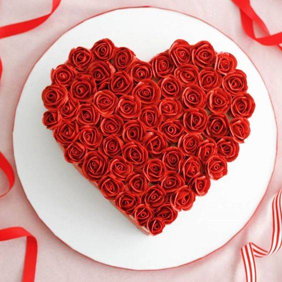 مدل کیک قلبی قرمز و شکلاتی
