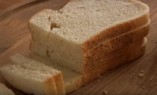 طرز تهیه پیتزا مخصوص بسیار خوشمزه با نان تست