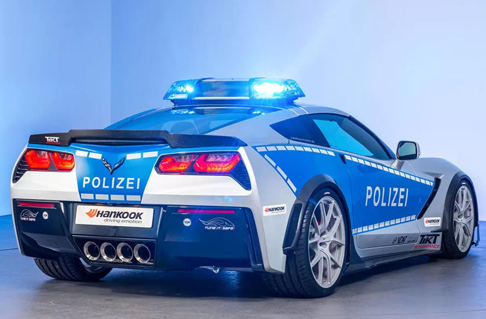 جذاب‌ترین خودرو‌های پلیس متعلق به چه کشوری است؟