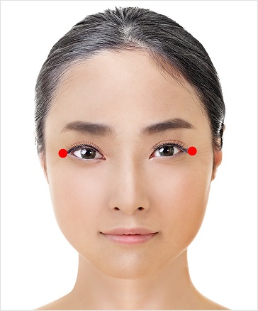 رفع چروک دور چشم و جوانسازی صورت با یک ماساژ ژاپنی