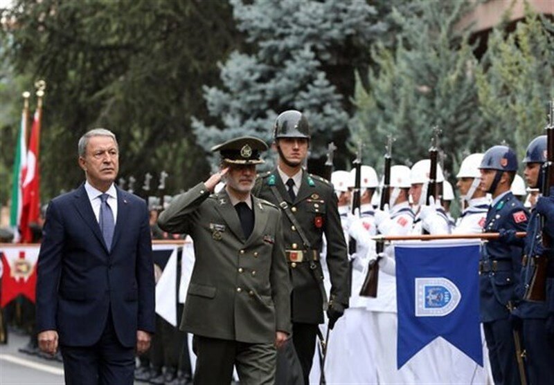 امیرحاتمی با وزیر دفاع ترکیه دیدار کرد +عکس