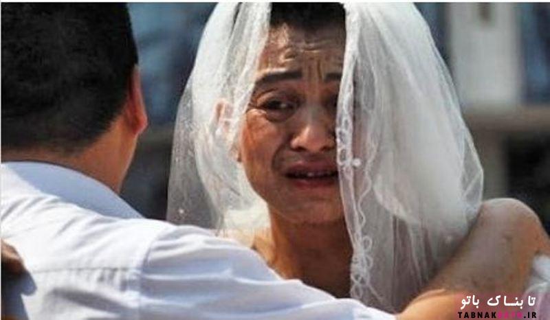 داستان تأثیرگذار مرد چینی که هر روز لباس عروس می‌پوشید +عکس