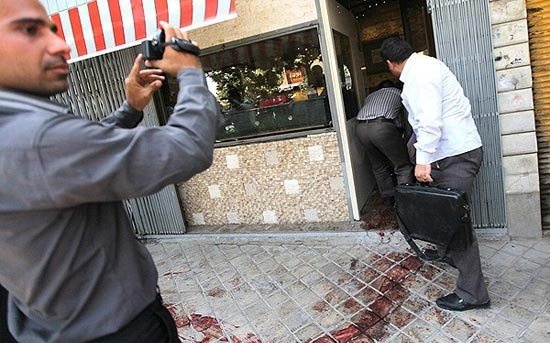 ویدیو| تیراندازی در جریان سرقت مسلحانه از طلافروشی در ملارد