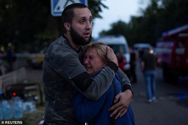 کشته شدن حداقل 10کودک و نوجوان بر اثر شلیک روس‌ها به یک رستوران در اوکراین