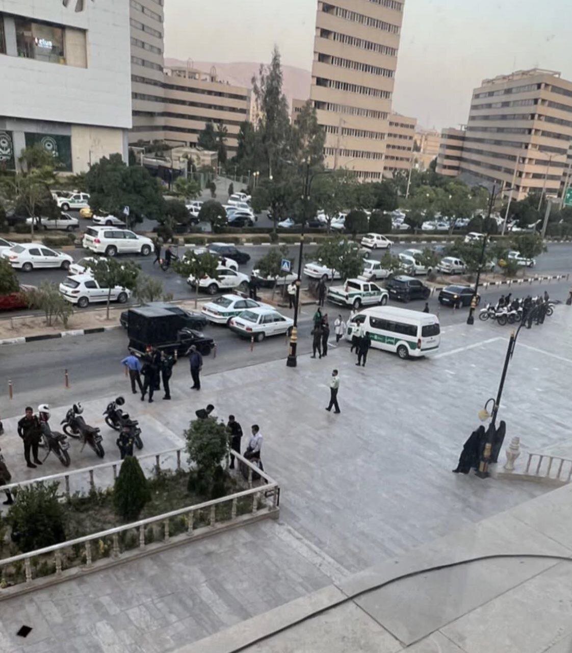 تصویری پربازدید از استقرار گشت ارشاد در شیراز
