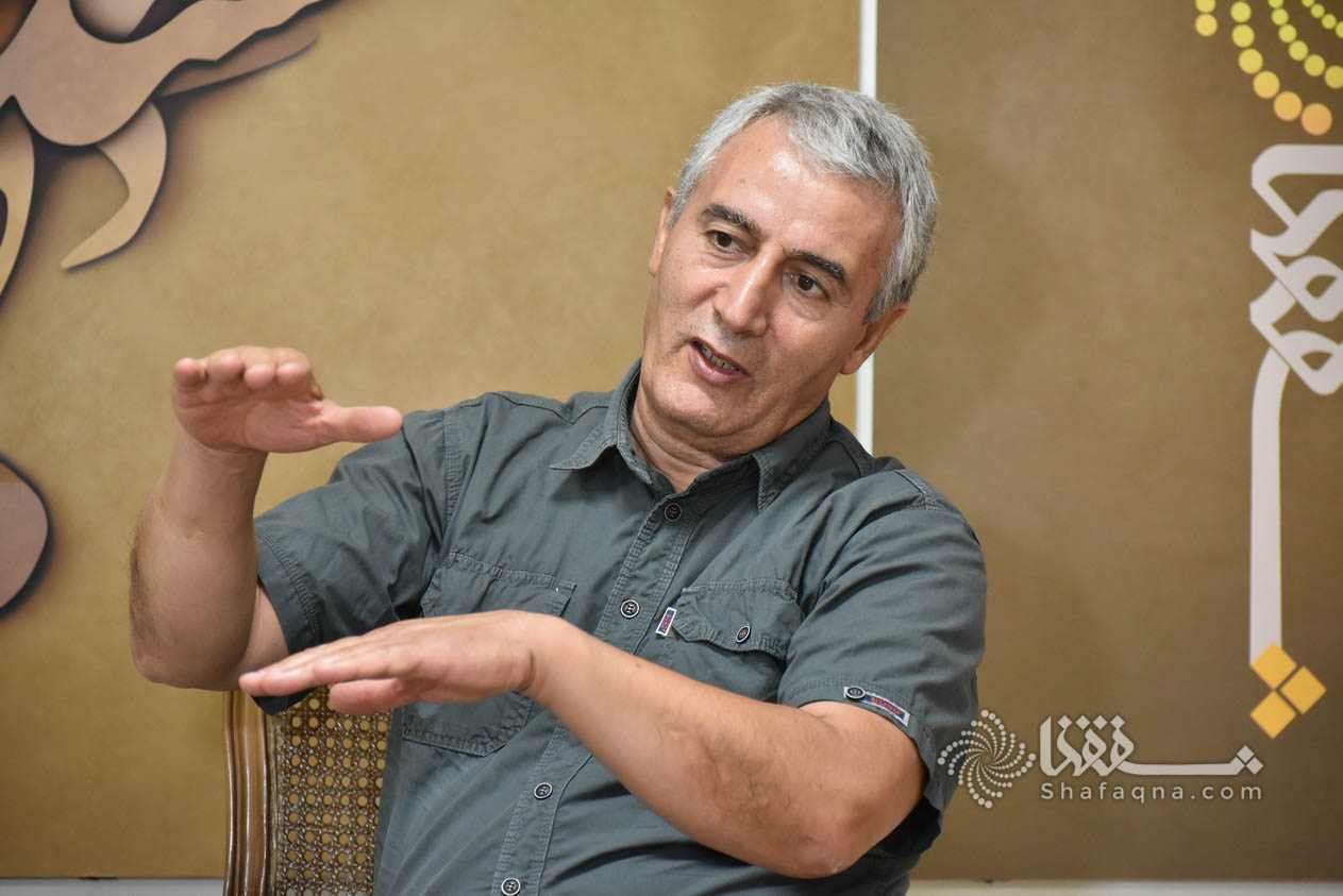 اگر کودکان کار، عضو باندی هستند چرا تا به حال یک نفر از این باند را دستگیر نکردند؟ اگر کودکان کار، عضو باندی هستند چرا تا به حال یک نفر از این باند را دستگیر نکردند؟