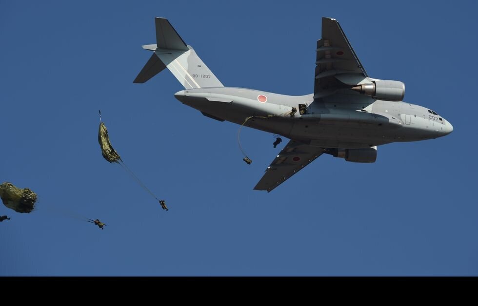 تصمیم ژاپن برای استفاده از جنگنده‌های جنگ جهانی دوم