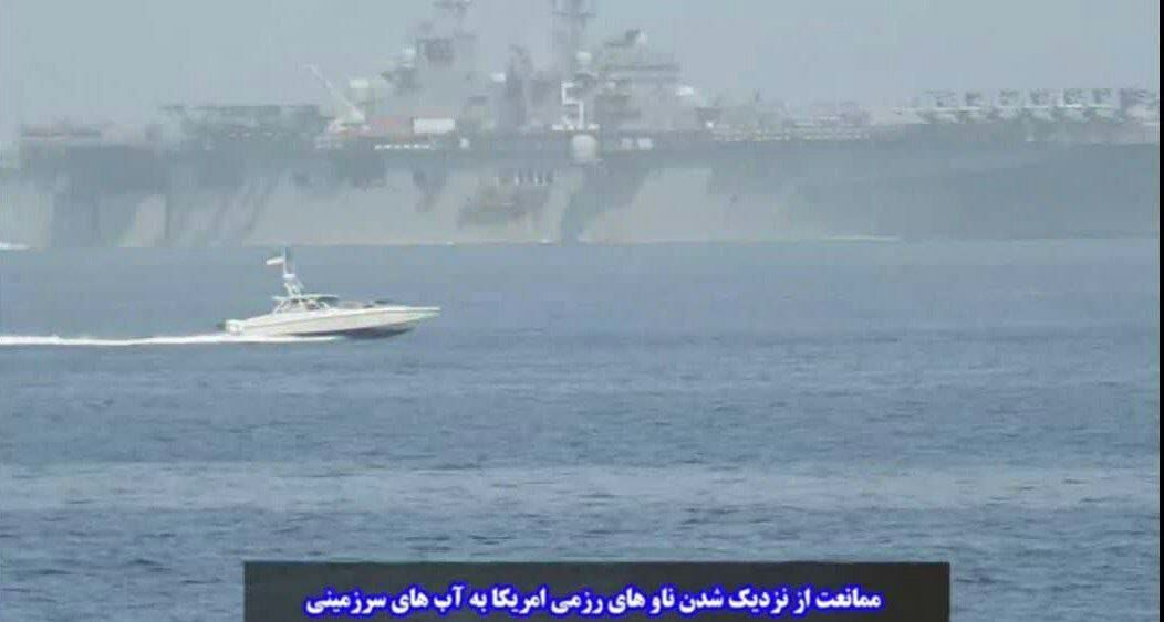 تصاویری از اخطار سپاه به ناوگروه آمریکا