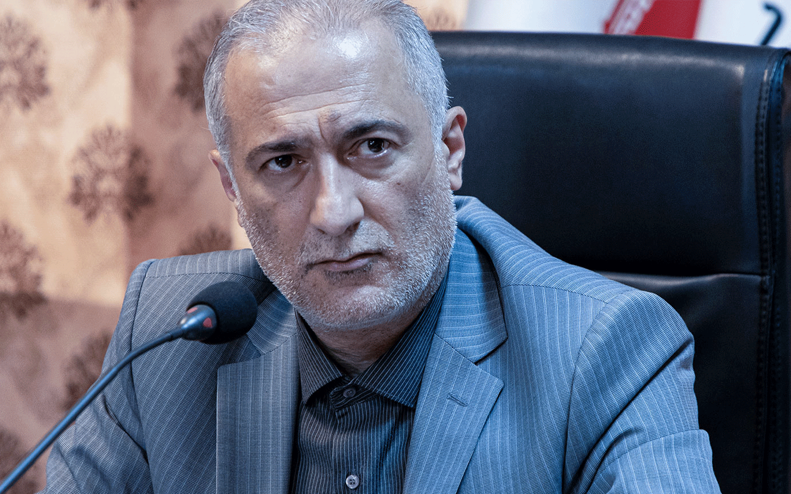 خودروها و خانه های لوکس فراریان مالیاتی توقیف و به مزایده گذاشته می شود خودروها و خانه های لوکس فراریان مالیاتی توقیف و به مزایده گذاشته می شود