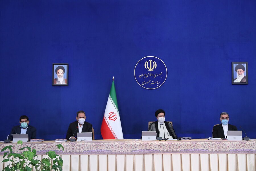 عکس آخرین حضور جهانگیری در جلسه هیئت دولت در کنار رئیسی