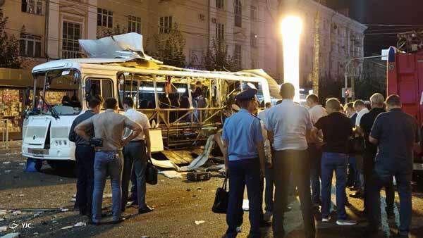 ۱۸ کشته و زخمی بر اثر انفجار اتوبوس در روسیه + فیلم و تصاویر