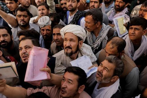 دیدنی‌های روز؛ از ستاره جیمر باند تا محاکمه سرباز ۱۰۰ ساله ارتش آلمان نازی