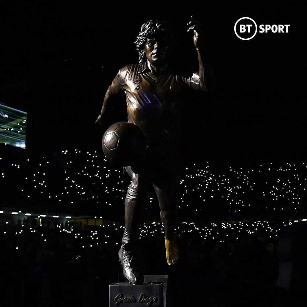 رونمایی از تندیس دون‌دیگو + عکس