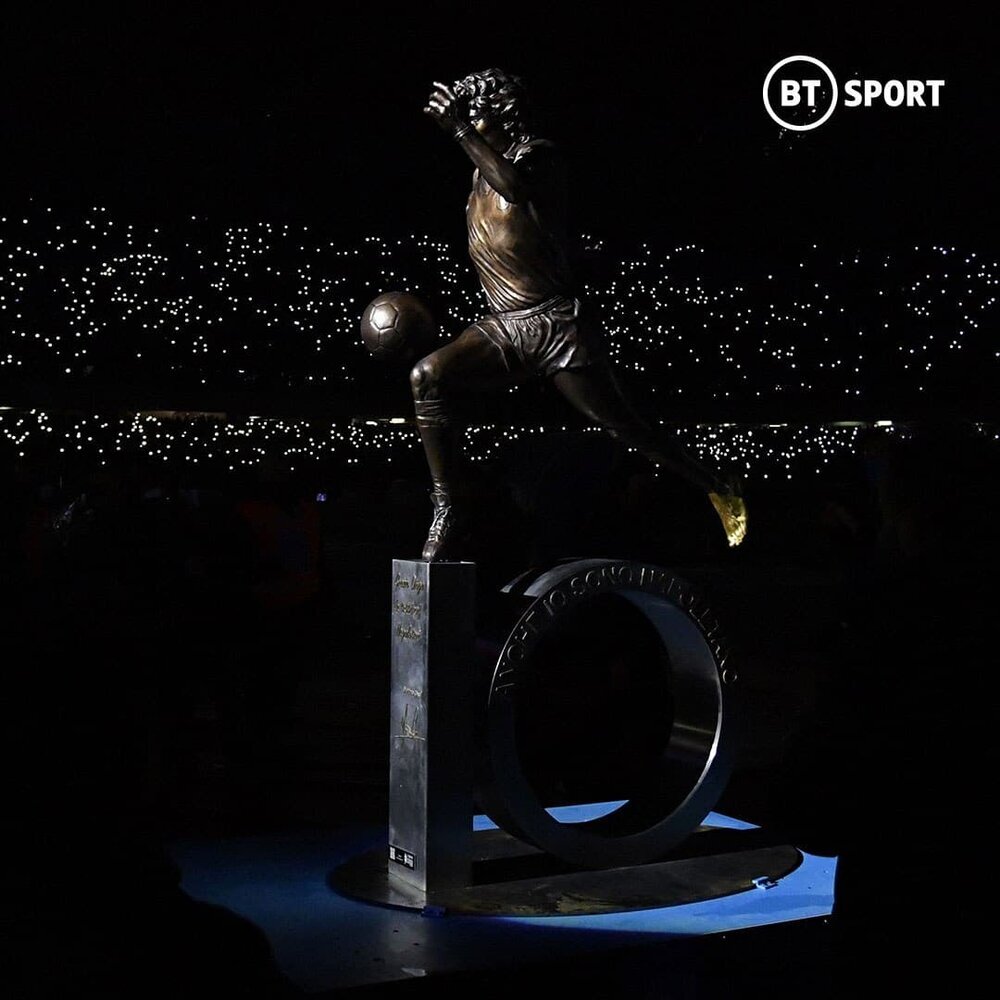 رونمایی از تندیس دون‌دیگو + عکس