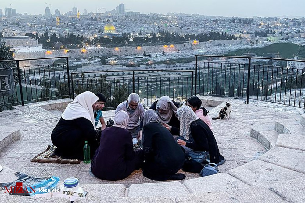 میهمانی خدا