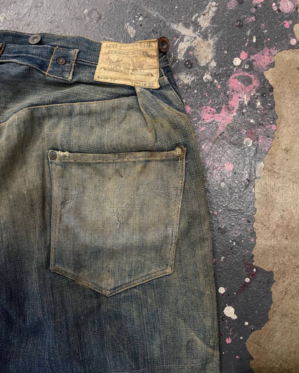 گران‌ ترین شلوار جین‌ دنیا به قیمت ۸۷۴۰۰ دلار فروخته شد! + عکس