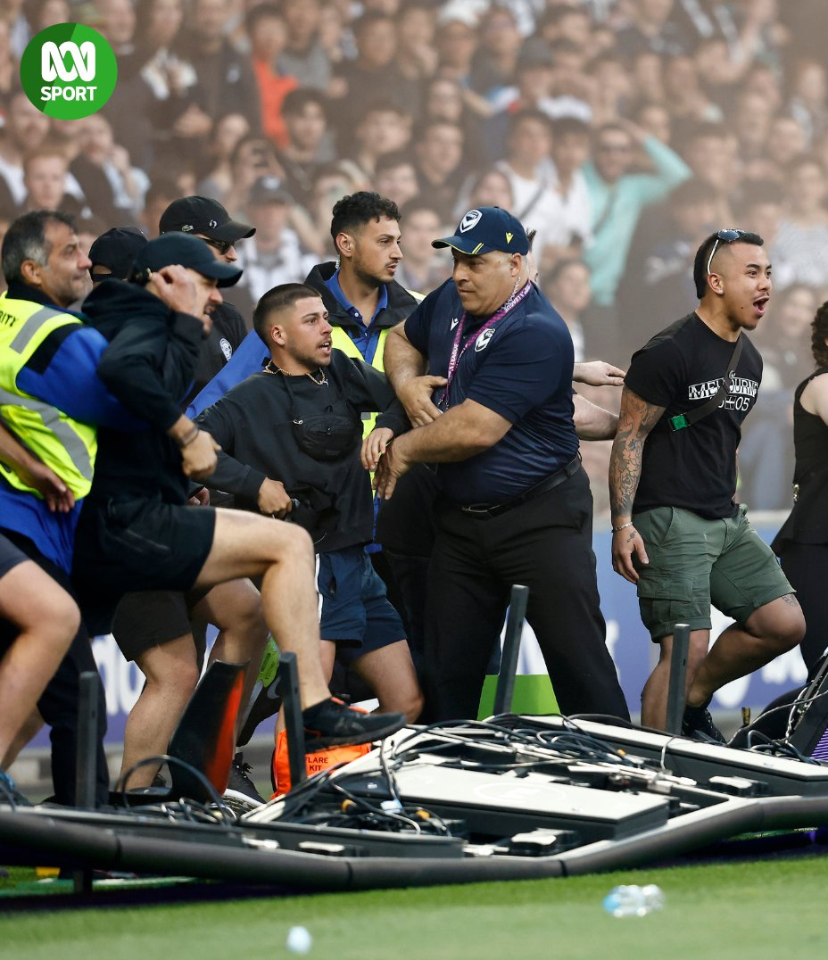 درگیری در دربی ملبورن استرالیا