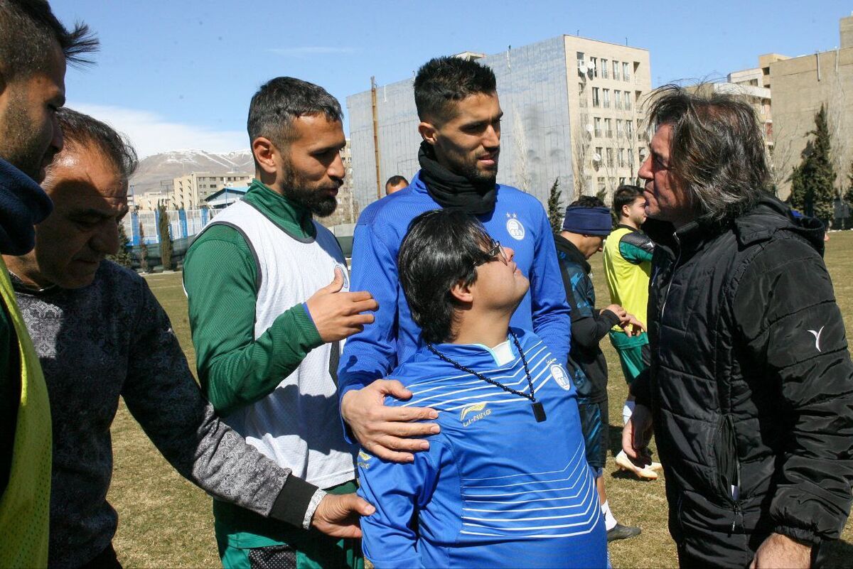 هوادار مشهور استقلال