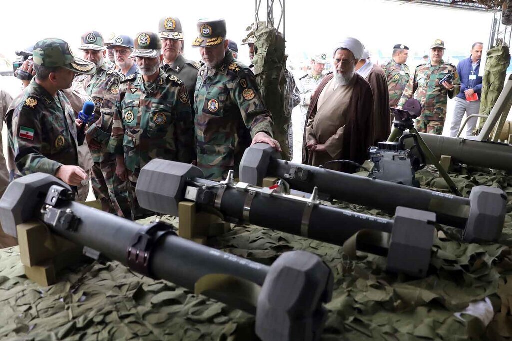 تصاویر و جزئیاتی از «موشک الماس» و «بمب قائم»