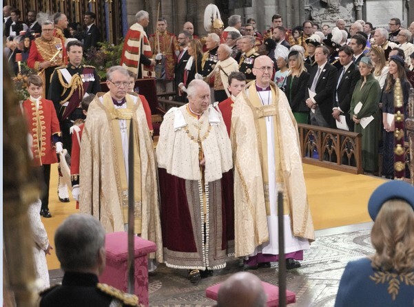 مراسم تاج‌گذاری چارلز سوم؛ پادشاه بریتانیا در کلیسای وست‌مینیستر
