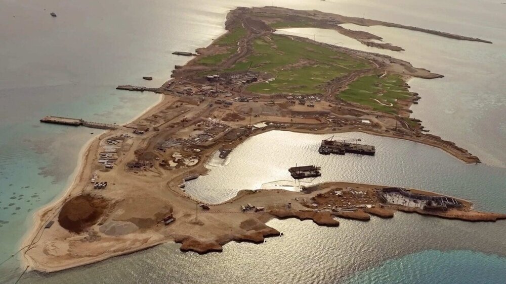 ساخت یک جزیره لاکچری برای پادشاه عربستان در بیابان + عکس